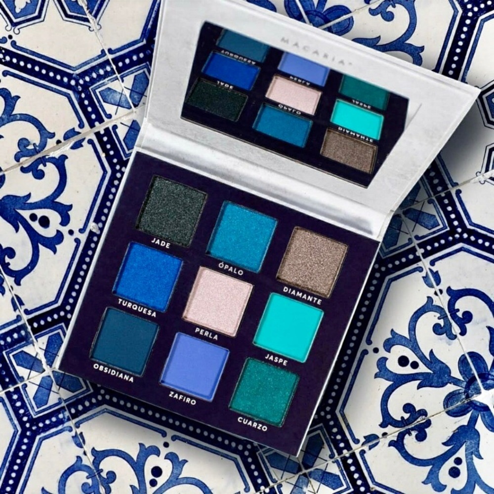 Azulejo eyeshadow palette